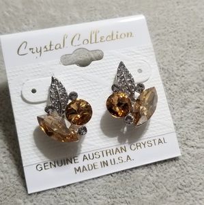 Fall stud earring
